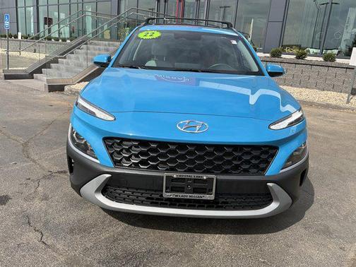 2022 Hyundai KONA SEL