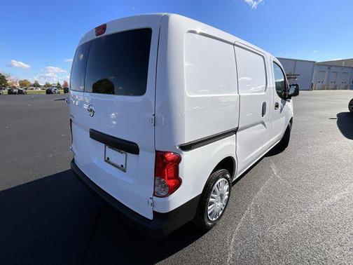 2021 Nissan NV200 S