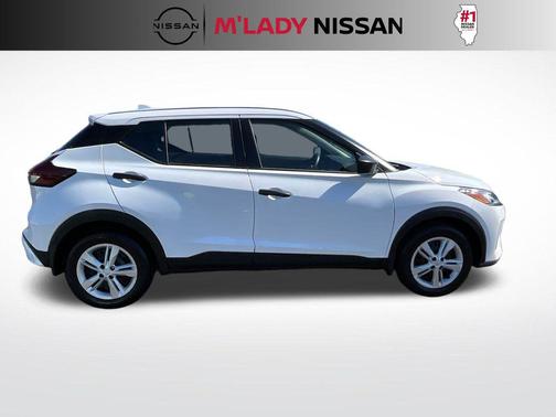 2025 Nissan Kicks S