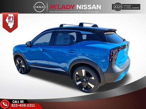 Arctic Ice Blue Metallic/Super Black 2026 Nissan Kicks SR