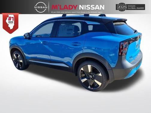 Arctic Ice Blue Metallic/Super Black 2026 Nissan Kicks SR