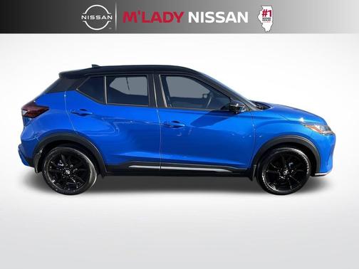 2023 Nissan Kicks SR