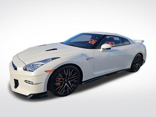 2024 Nissan GT-R Premium Dual-clutch 6-Speed Transmission