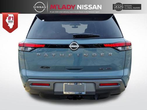 2026 Nissan Pathfinder SL