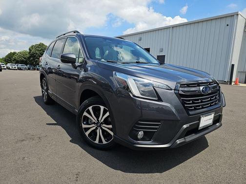 Magnetite Gray Metallic 2023 Subaru Forester Limited