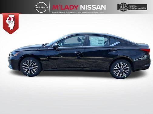 Super Black 2026 Nissan Altima 2.5 SV