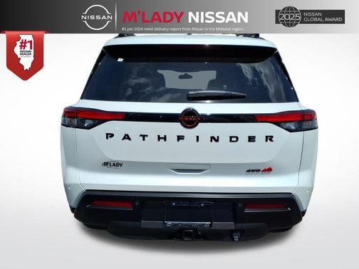 Everest White Pearl Tricoat 2026 Nissan Pathfinder Rock Creek