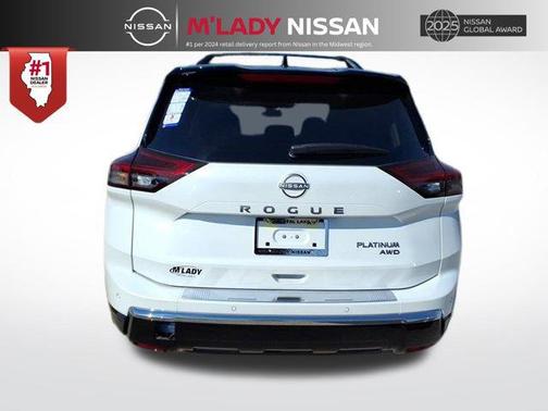 Everest White Pearl/Super Black 2026 Nissan Rogue Platinum