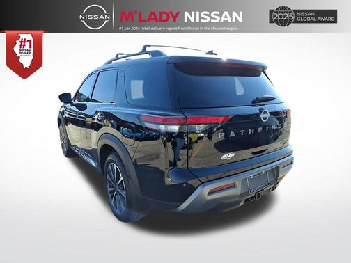 Super Black 2026 Nissan Pathfinder Platinum