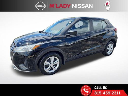 Super Black 2025 Nissan Kicks S