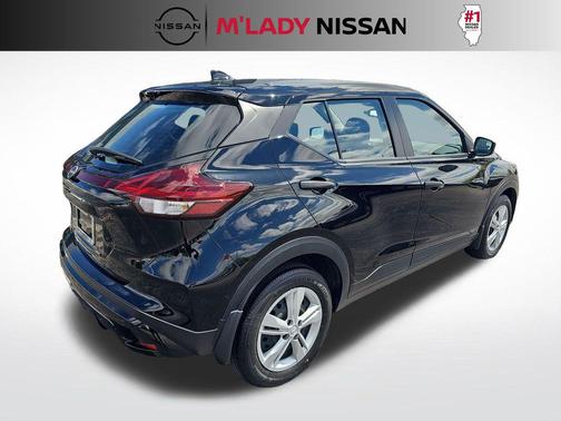 Super Black 2025 Nissan Kicks S