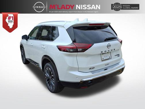 Everest White Pearl Tricoat 2026 Nissan Rogue Platinum