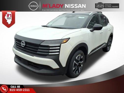 Aspen White Tricoat/Super Black 2026 Nissan Kicks SV