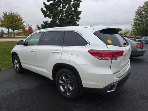 2017 Toyota Highlander Limited Platinum