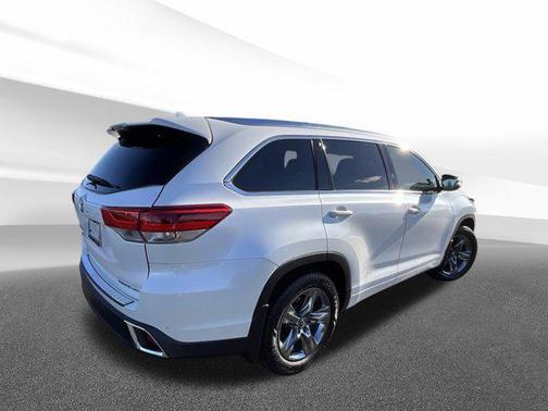 2017 Toyota Highlander Limited Platinum