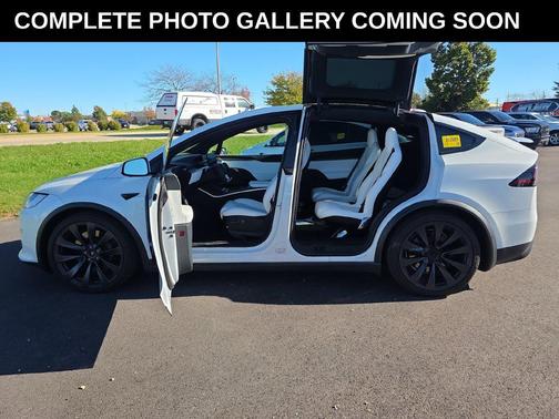 Pearl White Multi-Coat 2022 Tesla Model X Dual Motor All-Wheel Drive