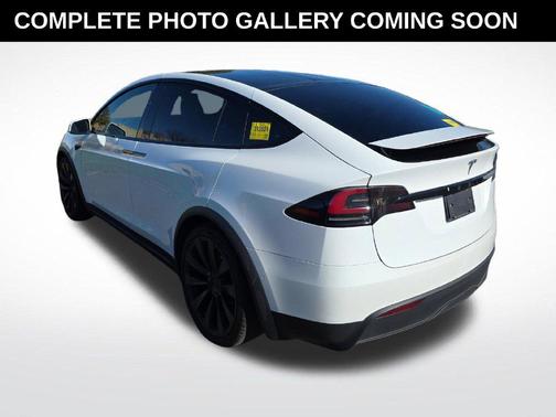 Pearl White Multi-Coat 2022 Tesla Model X Dual Motor All-Wheel Drive