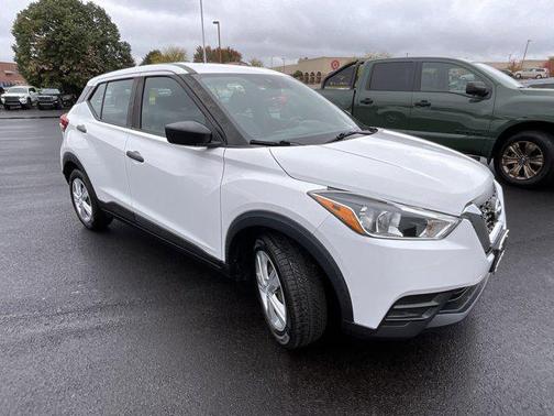 2020 Nissan Kicks S