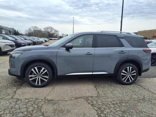 2025 Nissan Pathfinder Platinum 4WD
