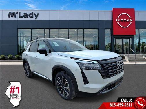 Everest White Pearl Tricoat/Super Black 2026 Nissan Pathfinder Platinum