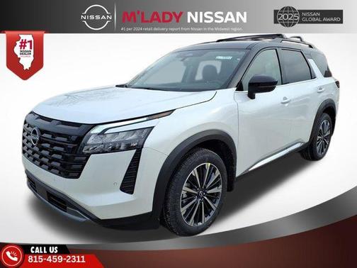 Everest White Pearl Tricoat/Super Black 2026 Nissan Pathfinder Platinum