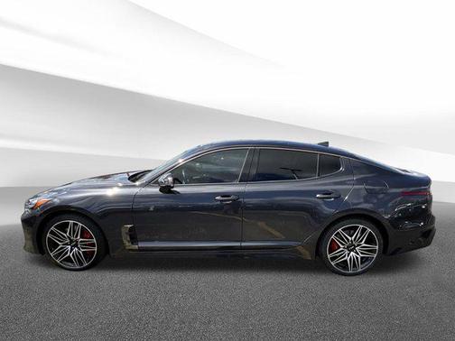 2023 Kia Stinger GT2