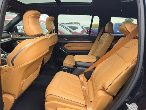 2024 Jeep Grand Cherokee L Summit
