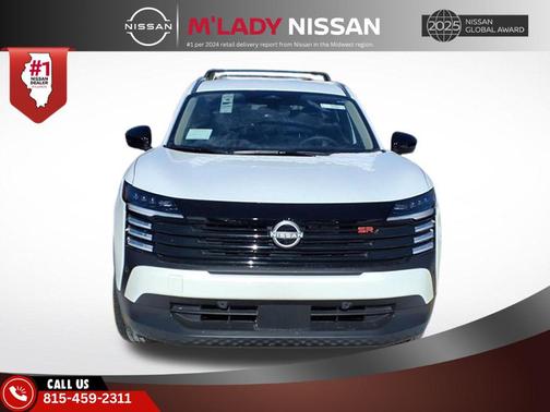 Aspen White Tricoat 2026 Nissan Kicks SR