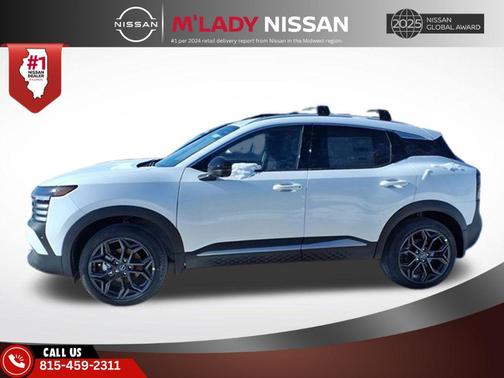 Aspen White Tricoat 2026 Nissan Kicks SR