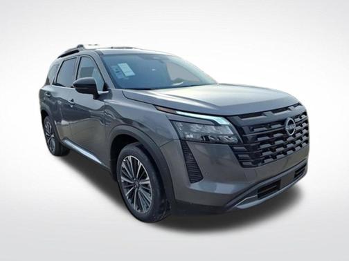 Boulder Gray Pearl 2026 Nissan Pathfinder Platinum