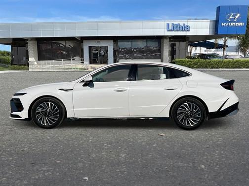 2026 Hyundai SONATA Hybrid Limited