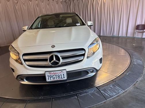 Arctic White 2016 Mercedes-Benz GLA-Class 4MATIC