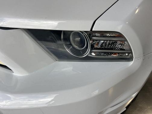 2014 Ford Mustang V6
