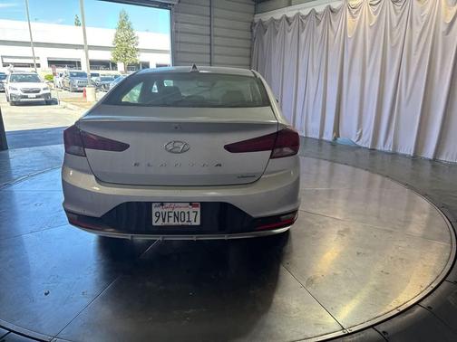 2020 Hyundai ELANTRA Limited