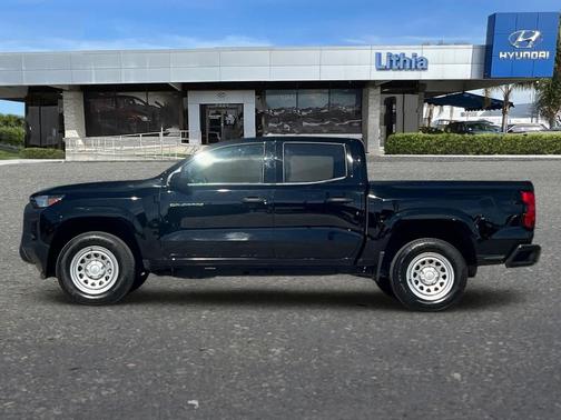 2024 Chevrolet Colorado WT