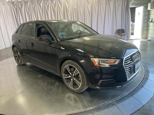 2017 Audi A3 e-tron 1.4T Premium