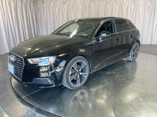 2017 Audi A3 e-tron 1.4T Premium