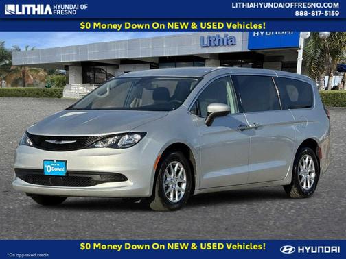 2023 Chrysler Voyager LX