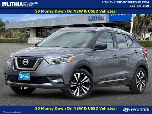 Gun Metallic 2018 Nissan Kicks SR