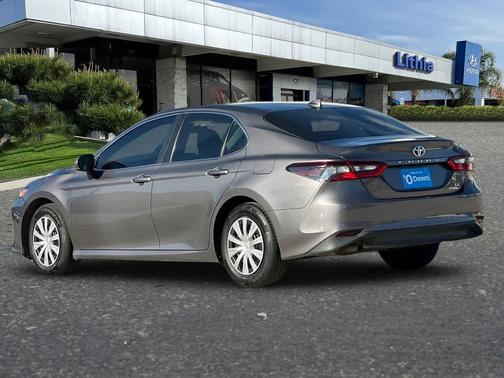 2022 Toyota Camry LE