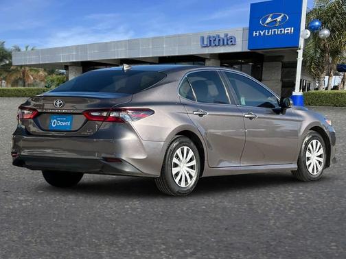 2022 Toyota Camry LE
