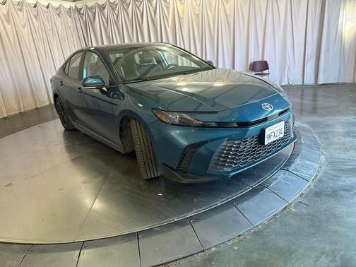 Ocean Gem 2025 Toyota Camry SE