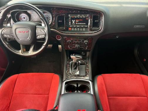 Pitch Black Clearcoat 2018 Dodge Charger R/T Scat Pack