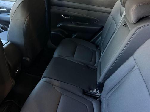 Serenity White Pearl 2026 Hyundai TUCSON SE