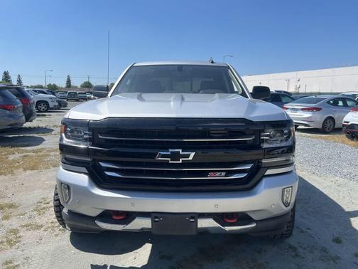 Silver Ice Metallic 2018 Chevrolet Silverado 1500 LTZ