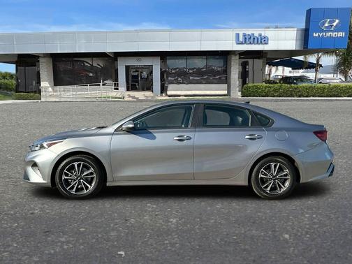 Steel Gray 2024 Kia Forte LXS