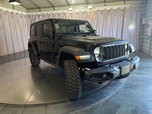 Black Clearcoat 2025 Jeep Wrangler 4xe Willys