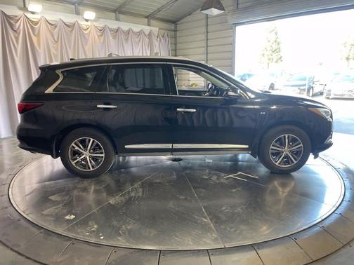 Black Obsidian 2019 INFINITI QX60 Luxe