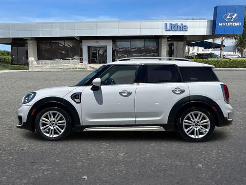 Light White 2017 MINI Countryman Cooper S