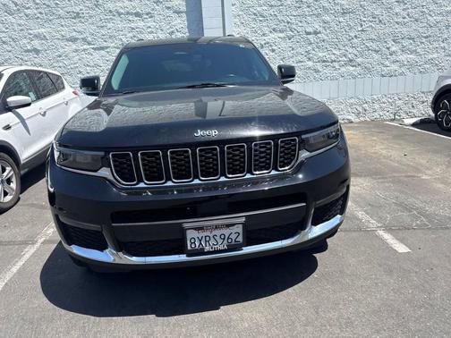 Diamond Black Crystal Pearlcoat 2021 Jeep Grand Cherokee L Limited